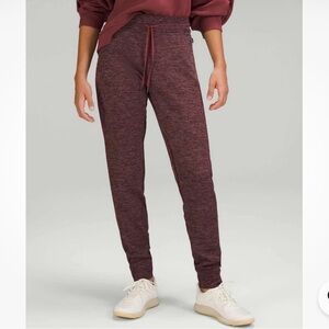 Lululemon engineered warmth jogger